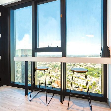 Mega Style Apartments Victoria One Melburne Exterior foto