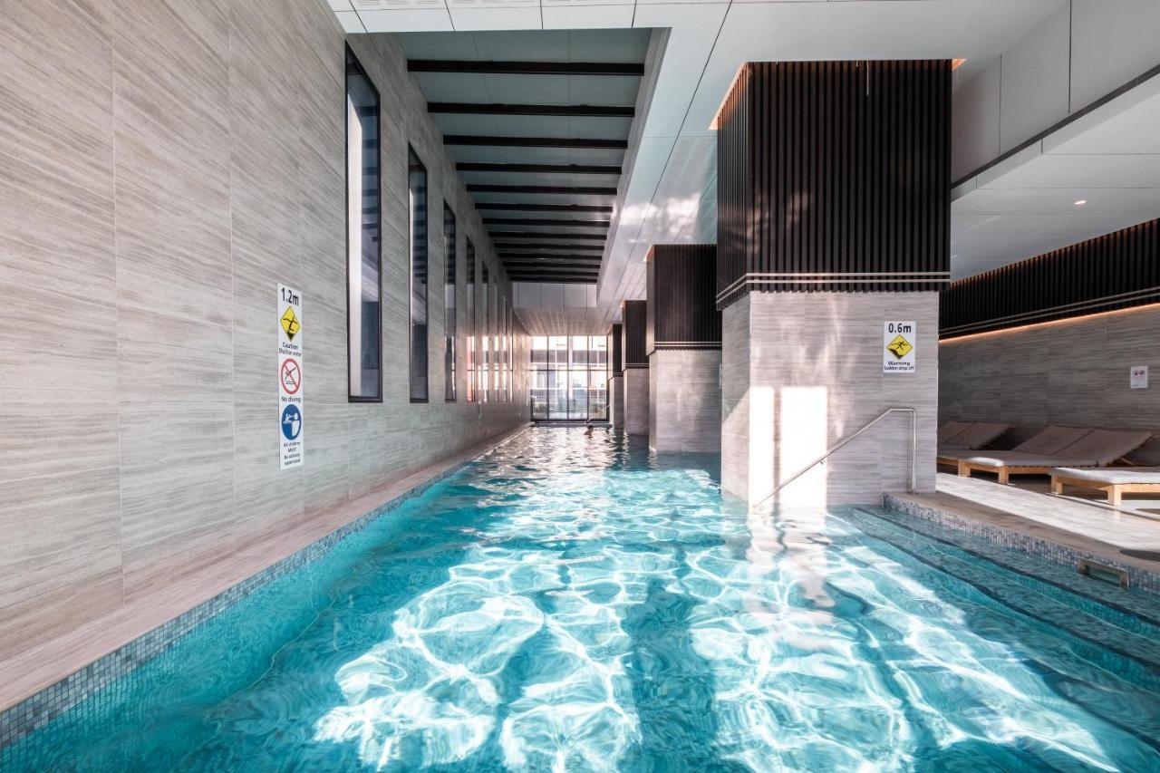 Mega Style Apartments Victoria One Melburne Exterior foto
